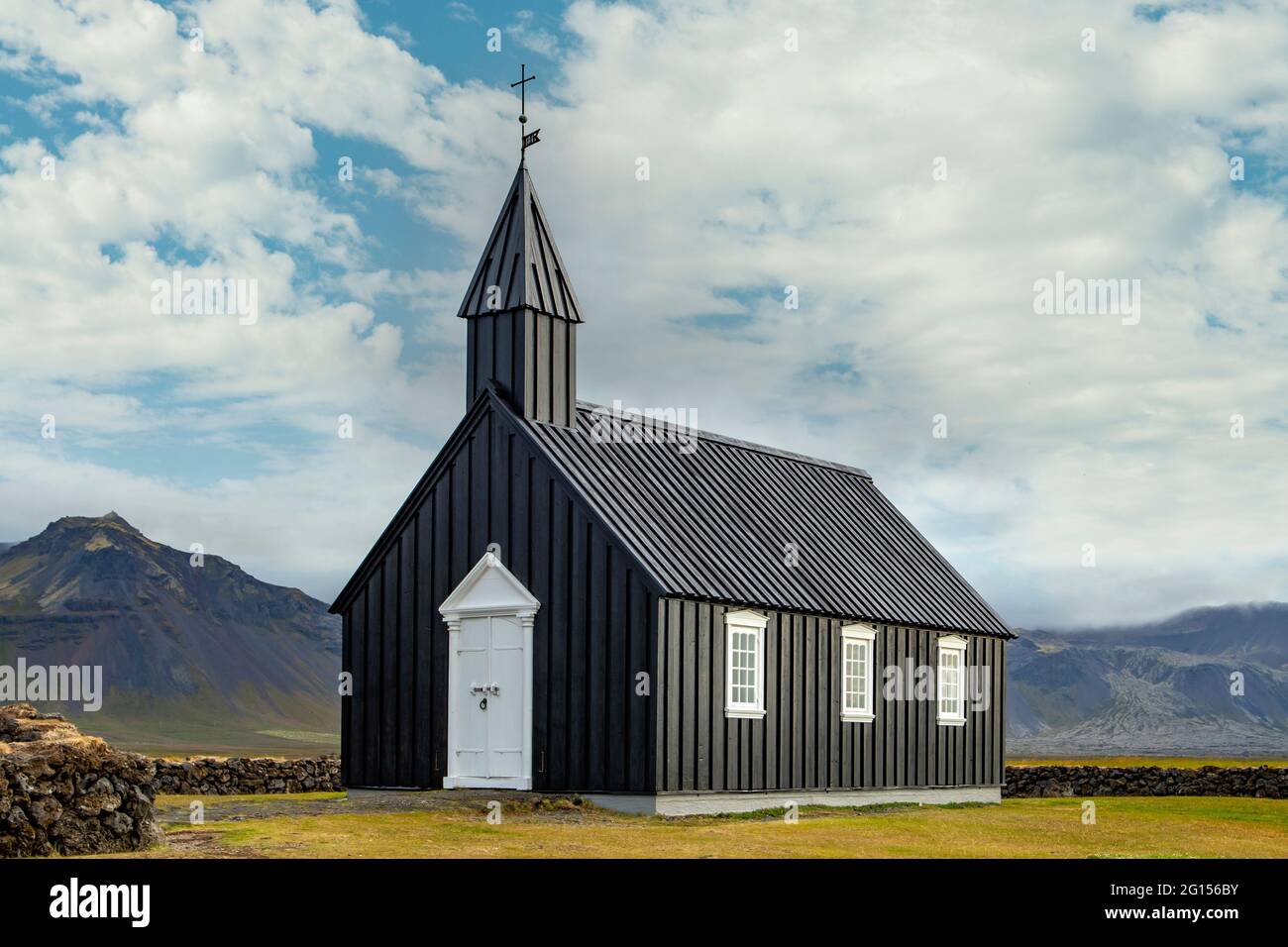 La iglesia Negra, Budir, Islandia Foto de stock