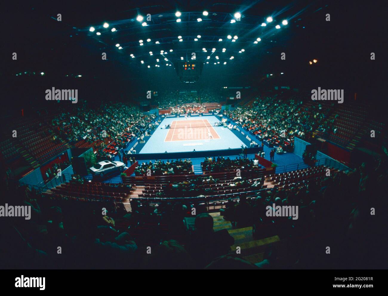 Vista del torneo de tenis de interior Muratti, Forum Assago, Italia 1991 Foto de stock