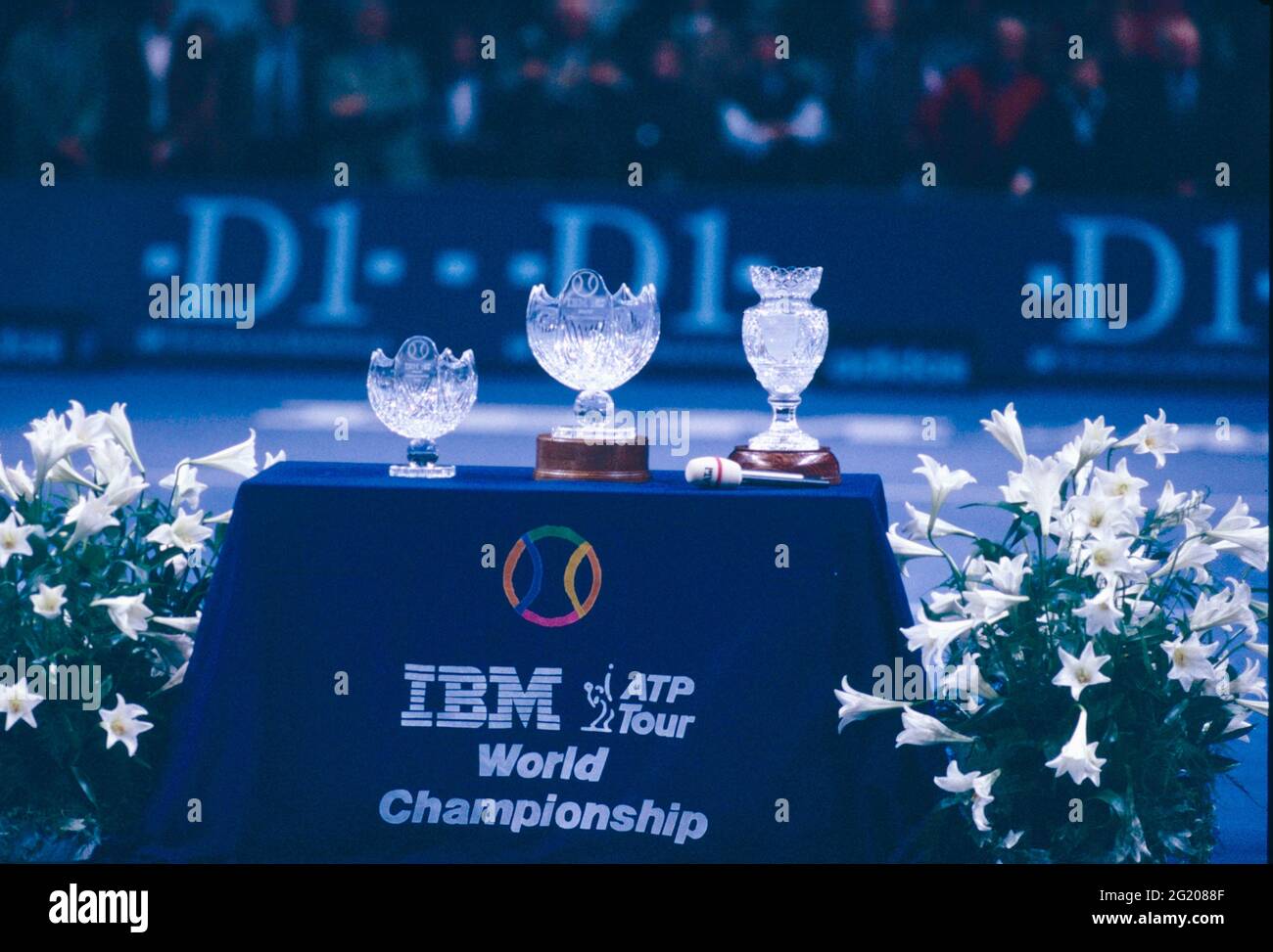 Trofeos de tenis del Campeonato Mundial IBM ATP Tour, Frankfurt, Alemania 1990s Foto de stock