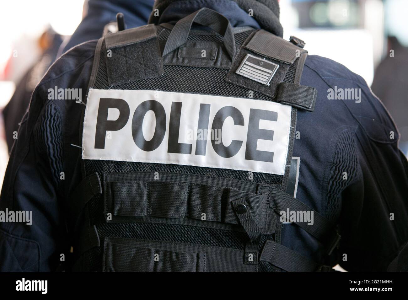 Marsella, Francia. 19th de Ene de 2021. Un parche con la palabra 'POLICÍA'  visto en la Police Tactical Vest Jacket durante la operación.Desde  principios de 2021, la Prefectura de la Policía ha