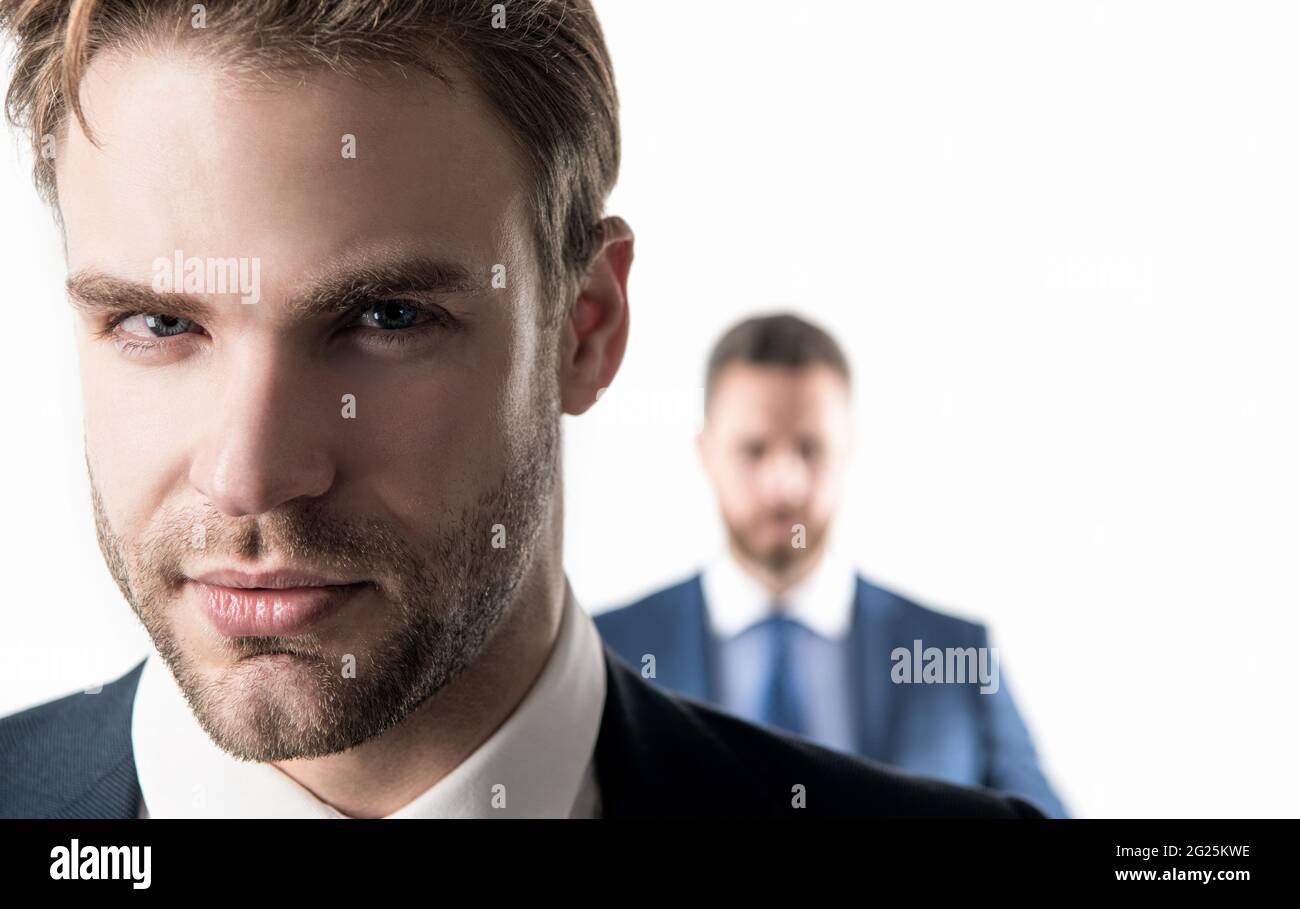 Rostro unshaven de joven profesional hombre de negocios retrato en ropa de  vestir, guapo Fotografía de stock - Alamy