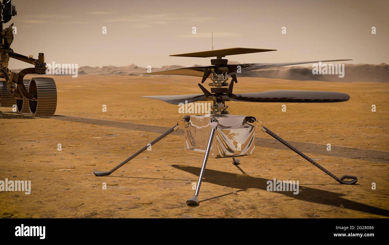 Concepto artístico del helicóptero Ingenuity Mars de la NASA sobre la superficie del Planeta Rojo. Foto de stock