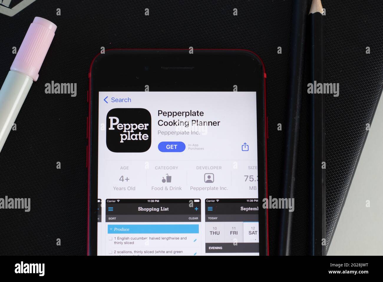 Nueva York, EE.UU. - 1 de junio de 2021: Pepperplate Cooking Planner mobile app logo en la pantalla del teléfono, primer plano icono, Editorial ilustrativa Foto de stock