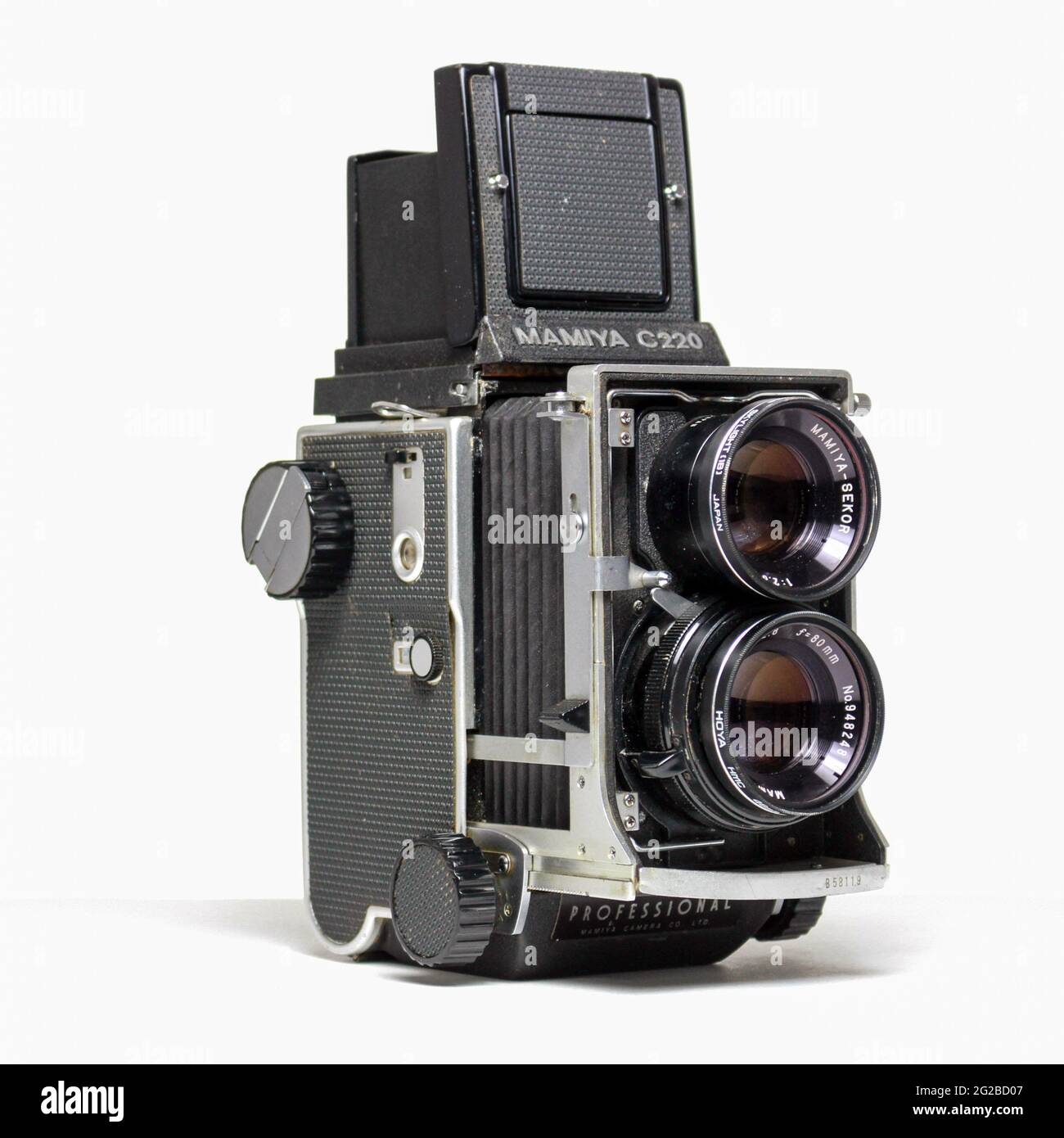 Mamiya C220 cámara de película de formato medio réflex de doble lente. Foto de stock