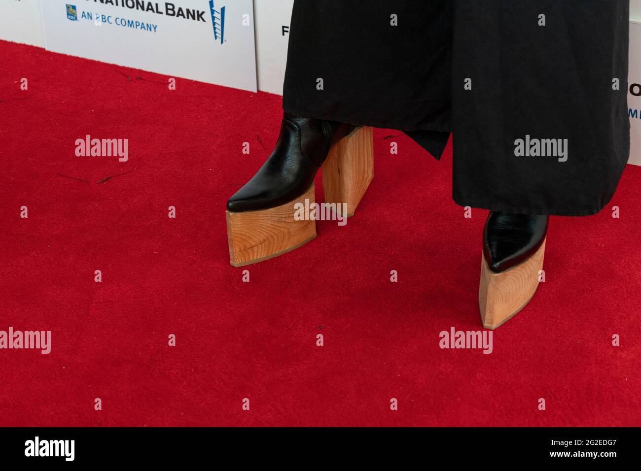 Nueva York, NY - 10 de junio de 2021: Shaun Ross usando zapatos de Cowboy  Boot USA posará en el estreno de Legend of the Underground en el Festival  de Cine de