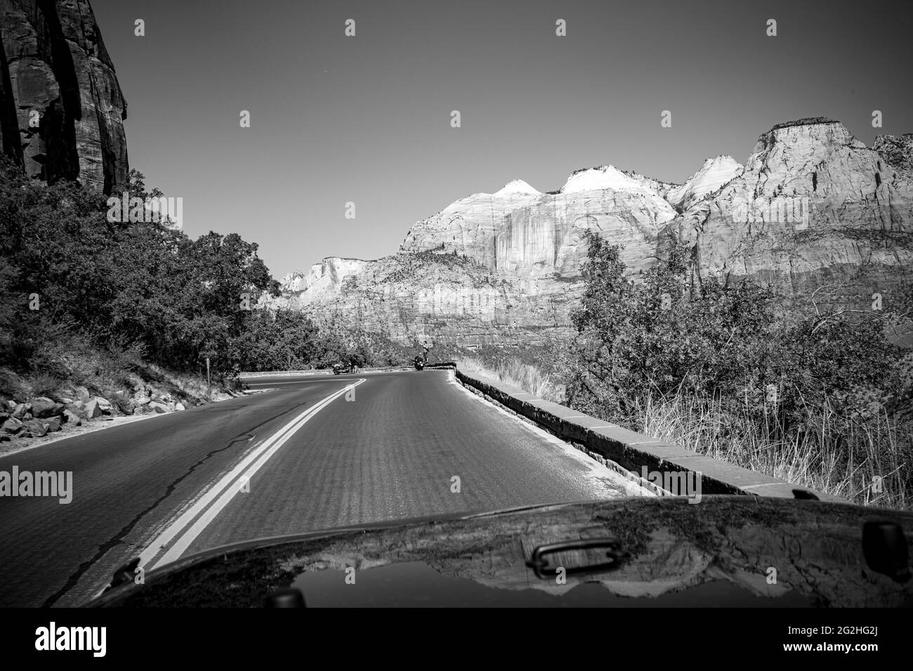 Autopista Mount Carmel en dirección al túnel Zion Mount Carmel - Parque Nacional Zion, Utah, Estados Unidos Foto de stock