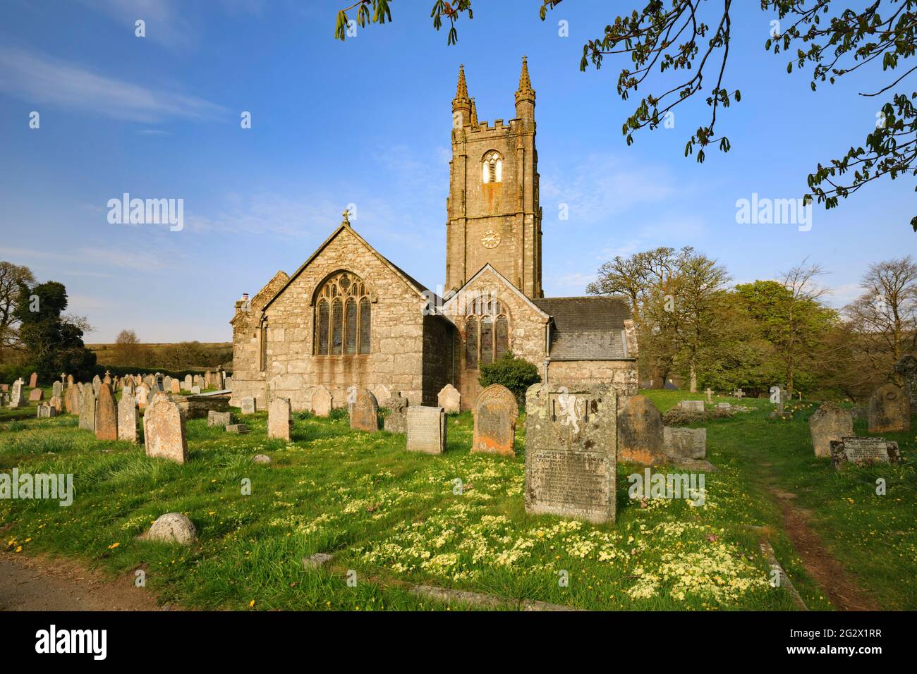 El cementerio de Widecombe-in-the-moor en el Parque Nacional de Dartmoor, Devon. Foto de stock