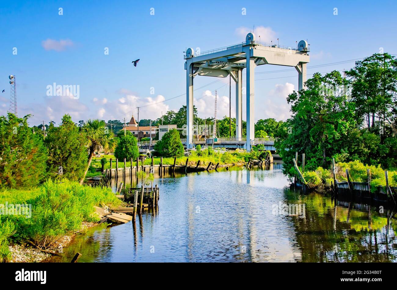 El J.A. Wintzell Memorial Bridge está representado el 9 de junio de