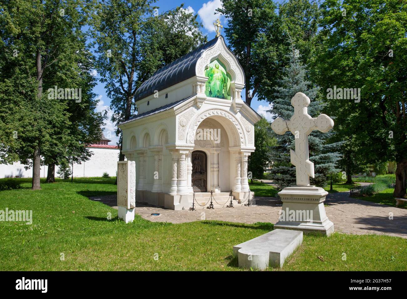 La tumba de Dmitry Mikhailovich Pozharsky en el monasterio de Suzdal Spaso-Evfimiev, Suzdal, anillo dorado, Rusia Foto de stock