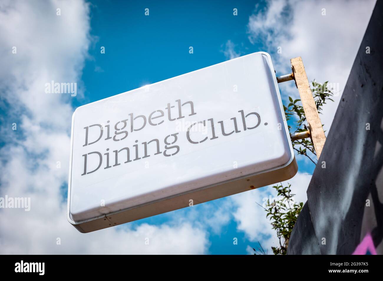 Señal diciendo Digbeth Dining club, Birmingham, Reino Unido 2021 Foto de stock