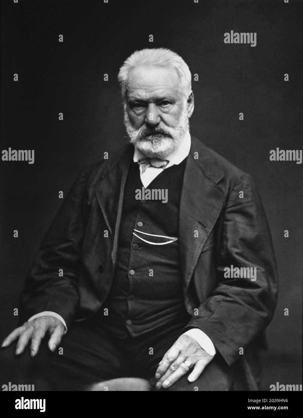 1880 aprox. , París : El escritor francés VICTOR HUGO ( 1802 - 1885 ). Foto  por Carjat , París . - SCRITTORE - LETTERATURA - LITERATURA - letterato -  uomo anziano