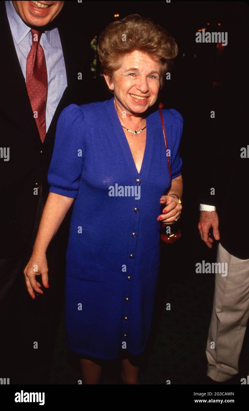 Dr. Ruth Westheimer Circa 1980's Crédito: Ralph Dominguez/MediaPunch Foto de stock