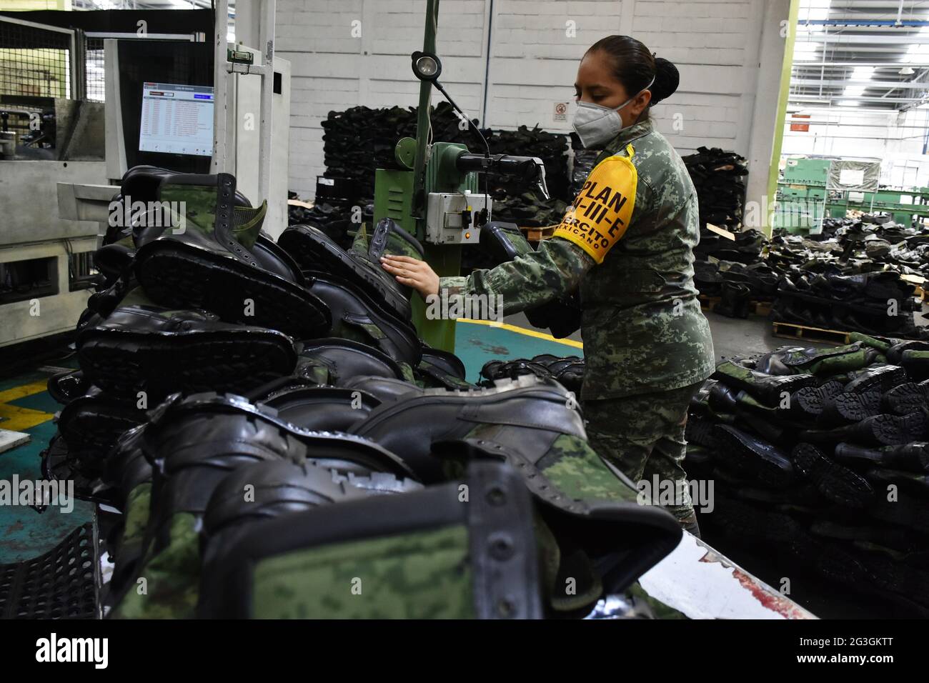 Ropa táctica del ejército para hombre y mujer, uniforme militar, conjuntos  de combate, ropa informal con múltiples bolsillos, trajes de camuflaje  verde, ropa de caza|Militar| - AliExpress