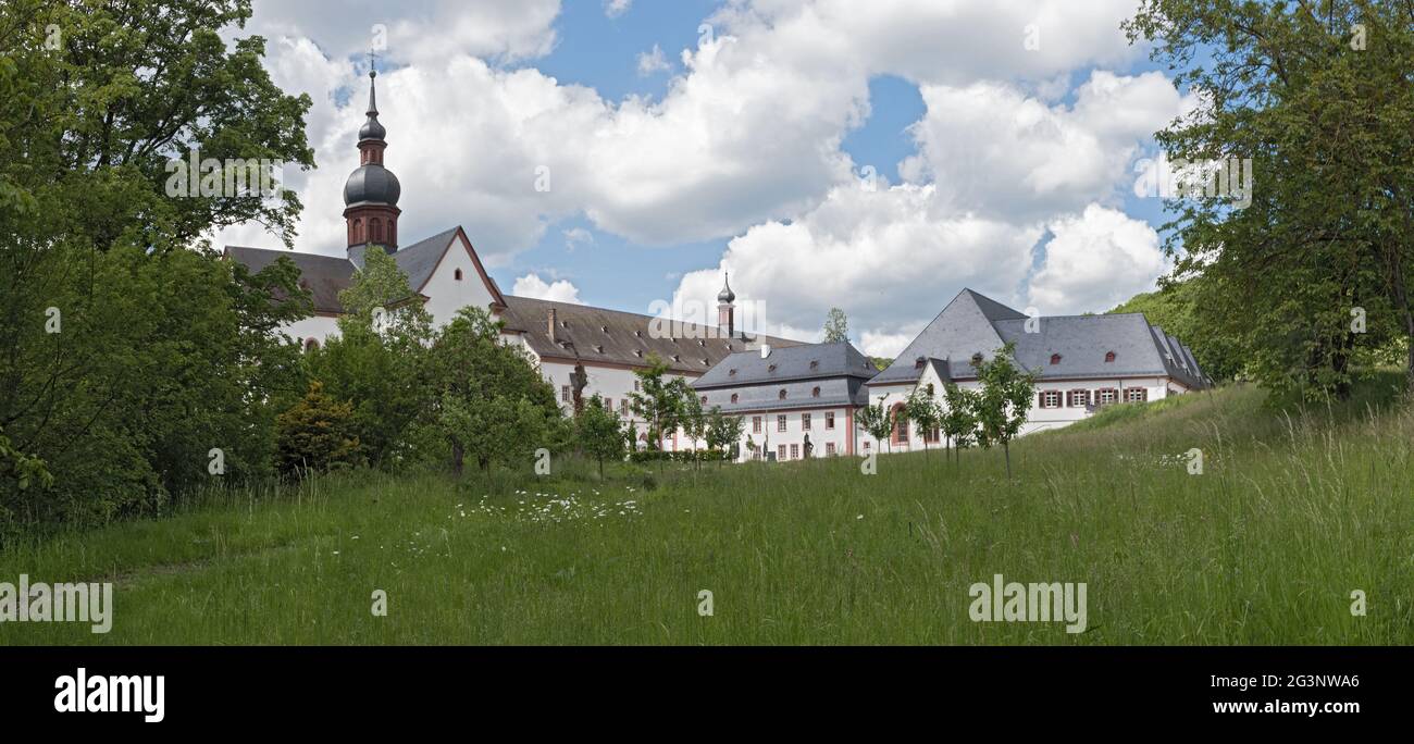 El famoso monasterio eberbach cerca de eltville hesse alemania Foto de stock