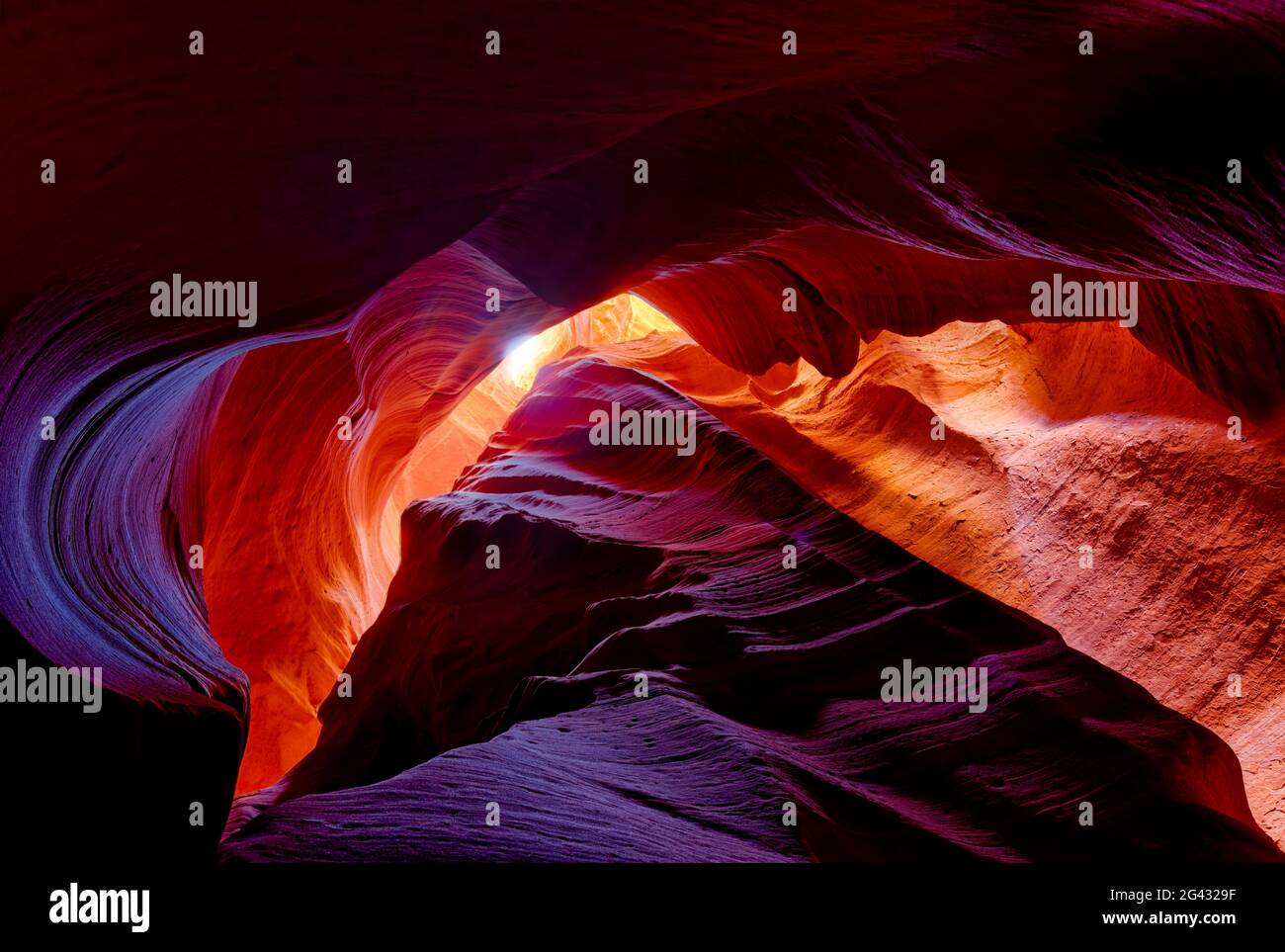 Formaciones escénicos de arenisca, el Cañón Slot, el Parque Nacional Zion, Utah, Estados Unidos Foto de stock