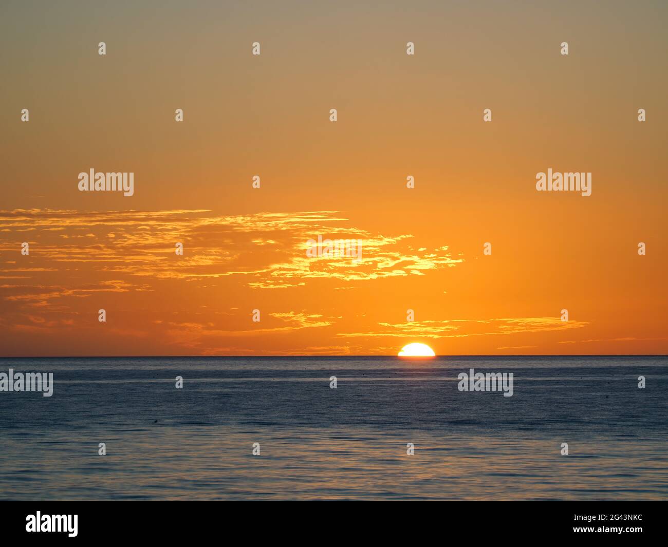 Puesta de sol sobre el Golfo de México, Venecia, Florida, Estados Unidos Foto de stock
