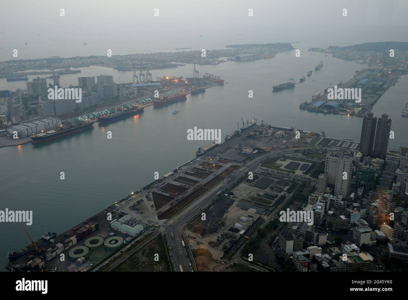 Puerto marítimo Kaohsiung/Taiwán Foto de stock