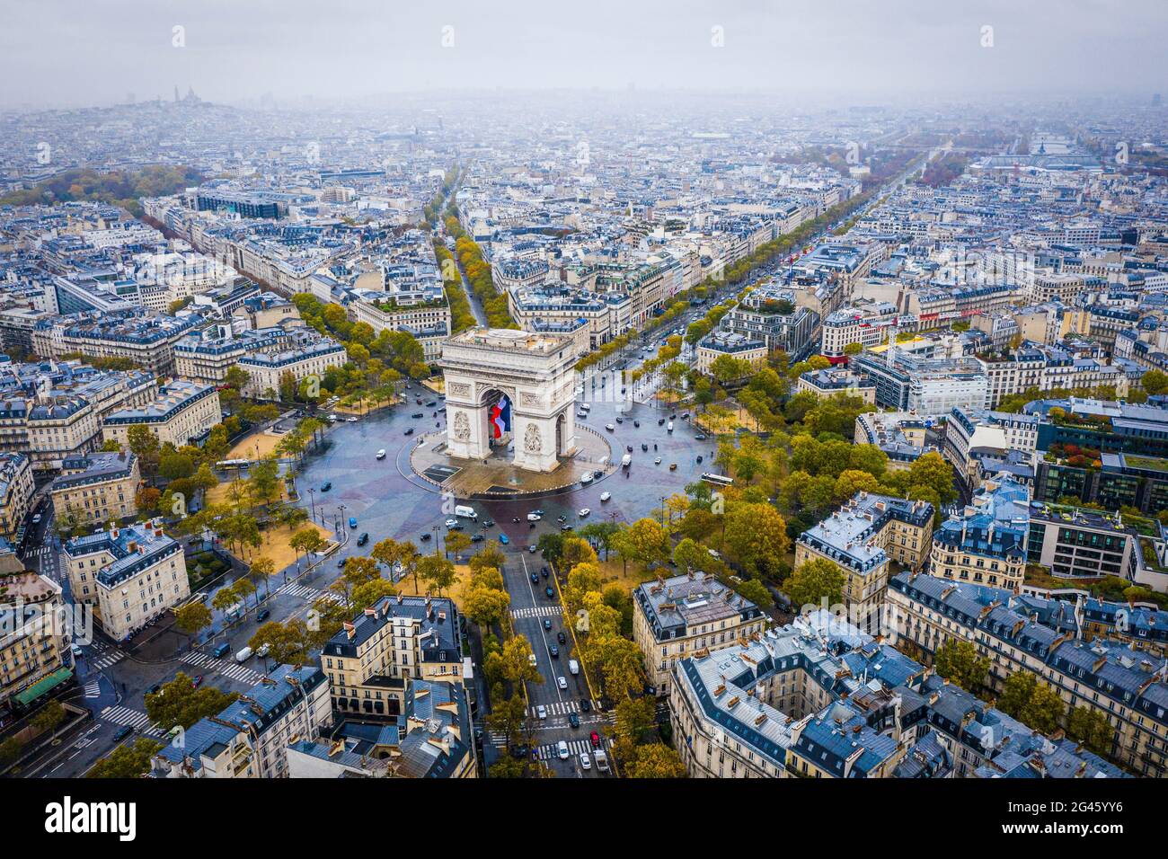 Vista aérea del Arco del Triunfo, París Fotografía de stock - Alamy