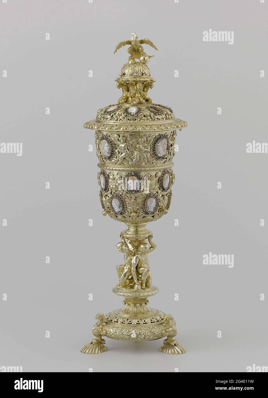 Emperors Cup Fotos E Imagenes De Stock Alamy