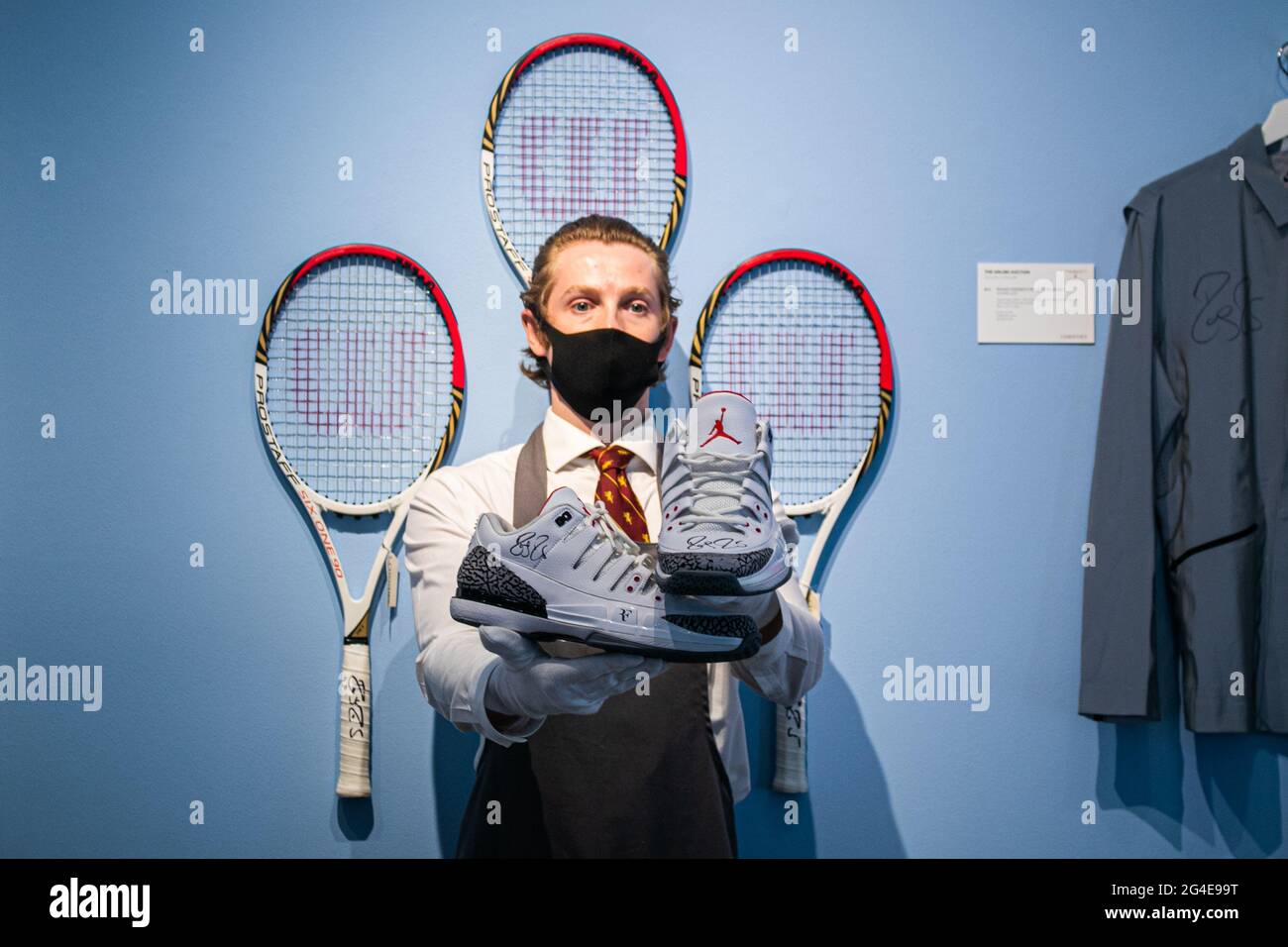 LONDRES, 21 de junio de 2021. EL JUGADOR DE ROGER FEDERER AIR JORDAN US  OPEN, 2014 de ellos con el logotipo 'Jumpman' de las Air Jordan (en la  lengüeta), fabricado por Nike