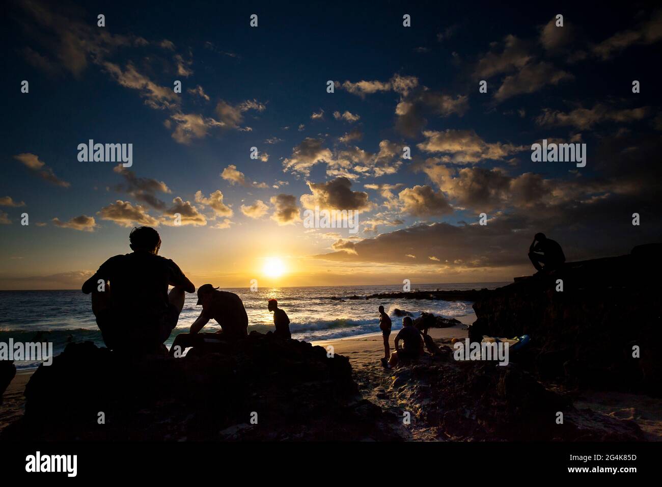 Isla Reunión: Puesta de sol en la playa de Boucan Canot Foto de stock