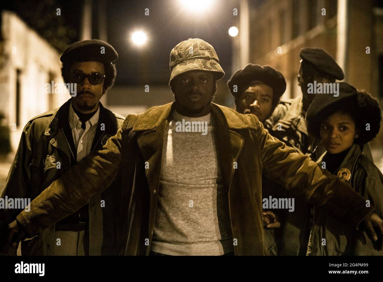Fecha De Lanzamiento 12 De Febrero De 21 Titulo Judas Y El Mesias Negro Estudio Hbo Max Director Shaka King Complot Ofrecido Un Acuerdo De Suplica Por El Fbi William O Neal Infiltra