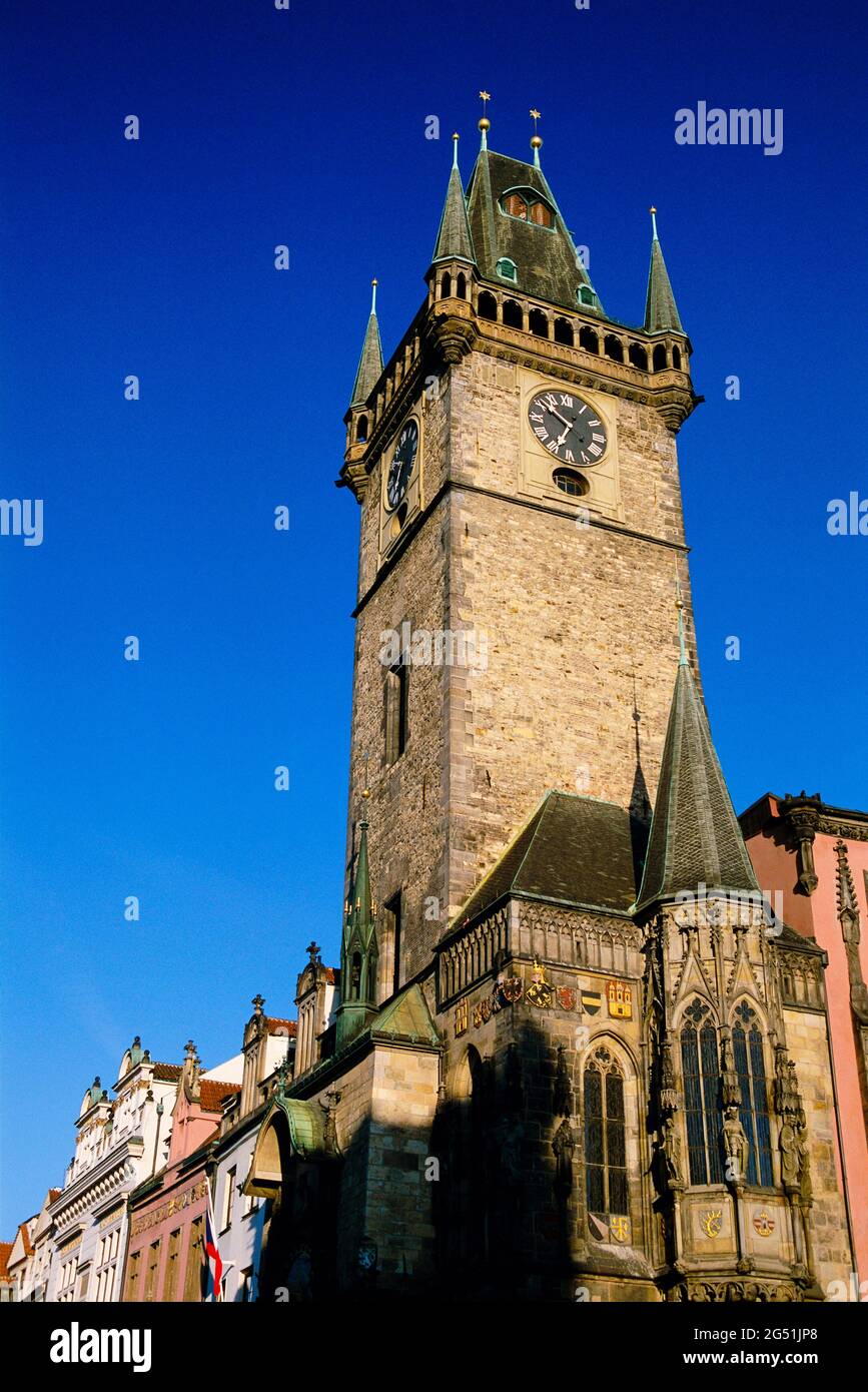 Torre del Ayuntamiento, Praga, República Checa Foto de stock