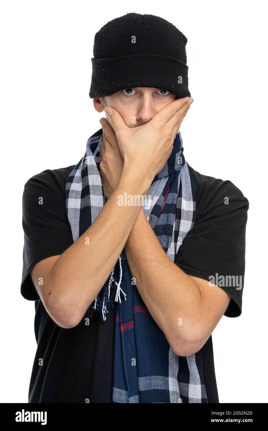 Bufanda negra tapando la boca hombre fotografías e imágenes de alta  resolución - Alamy