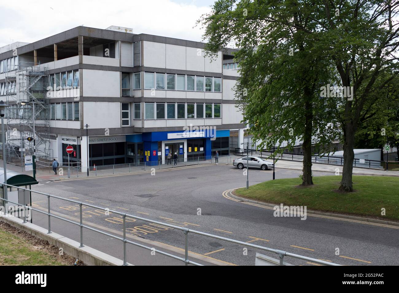 dh Entrada frontal HOSPITAL ARI ABERDEEN Royal enfermería hospitales escoceses edificio exterior Foto de stock