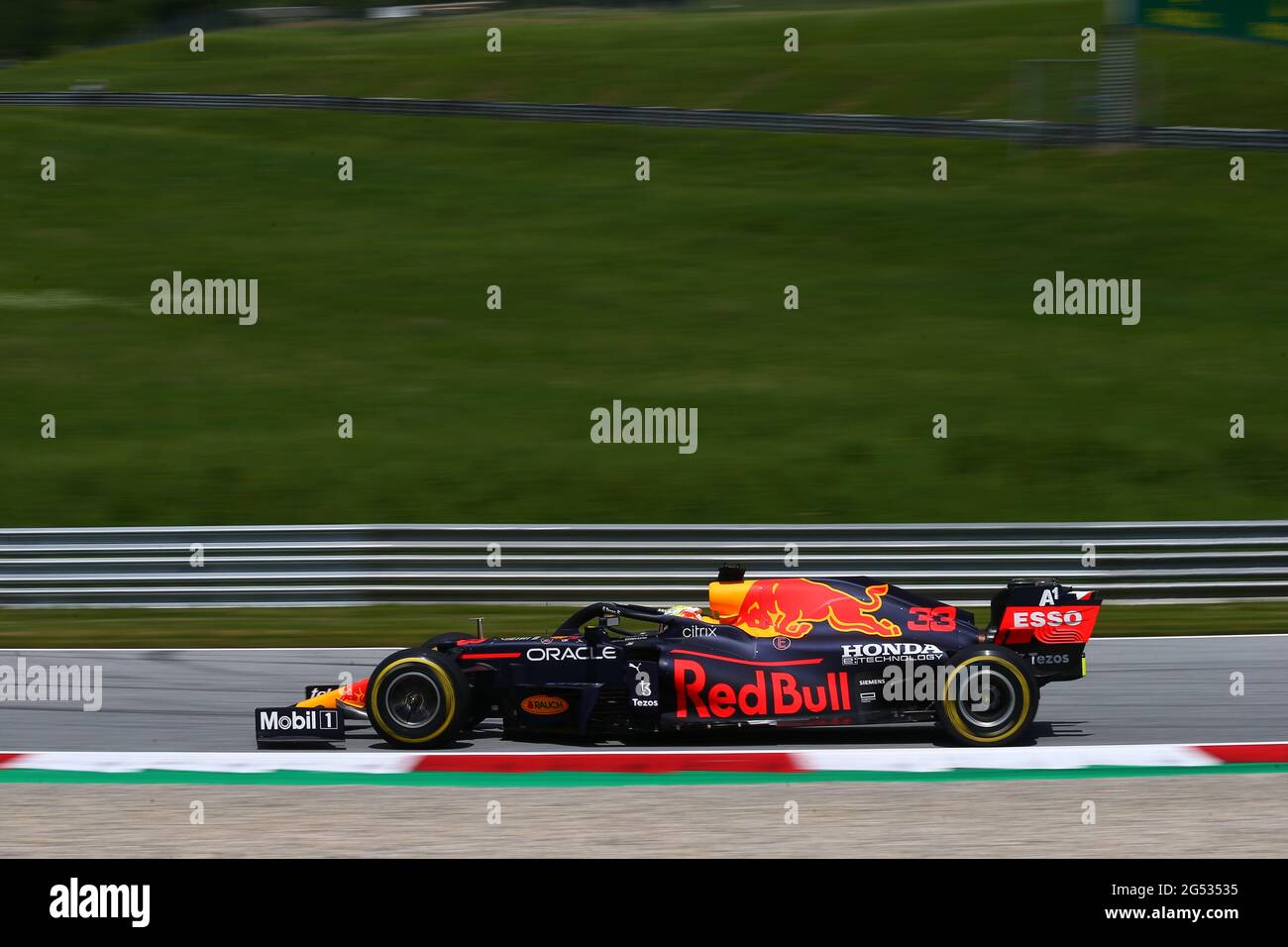 Spielberg, Austria. 25th de junio de 2021. #33 Max Verstappen 