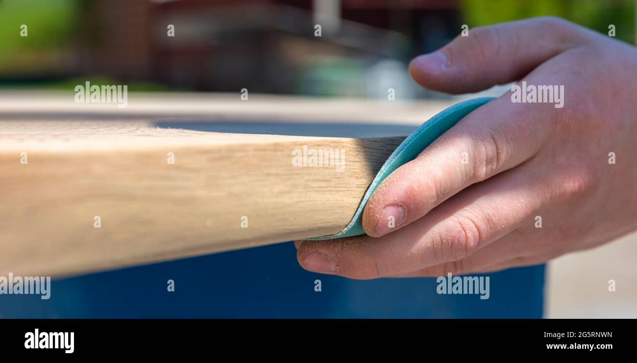 Lijar muebles madera hogar fotografías e imágenes de alta resolución - Alamy