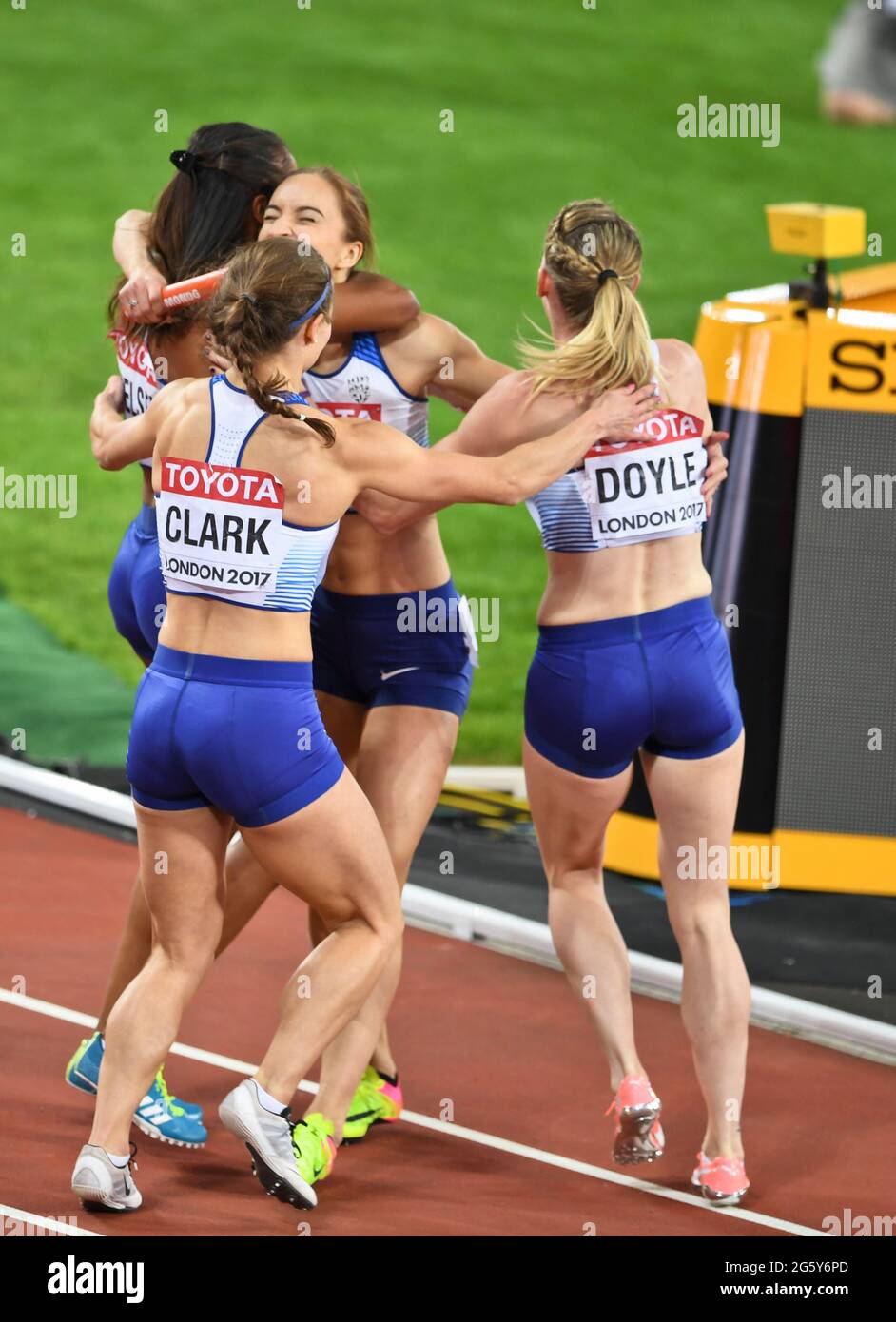 4x400 mujeres de relevo: Gran Bretaña (medalla de plata), Zoey Clark, Laviai Nielsen, Eilidh Doyle, Emily Diamond. Campeonato Mundial de la IAAF Londres 2017 Foto de stock