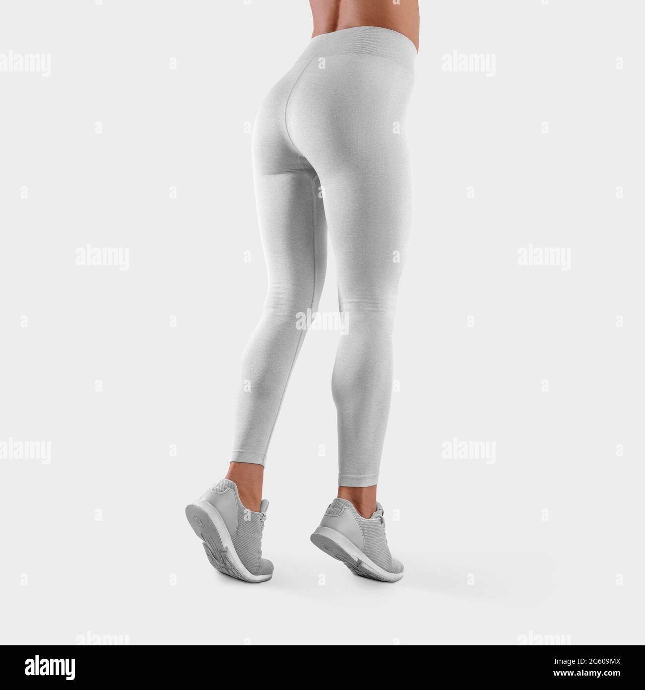Pantalones deportivos mujer fotografías e imágenes de alta resolución -  Alamy