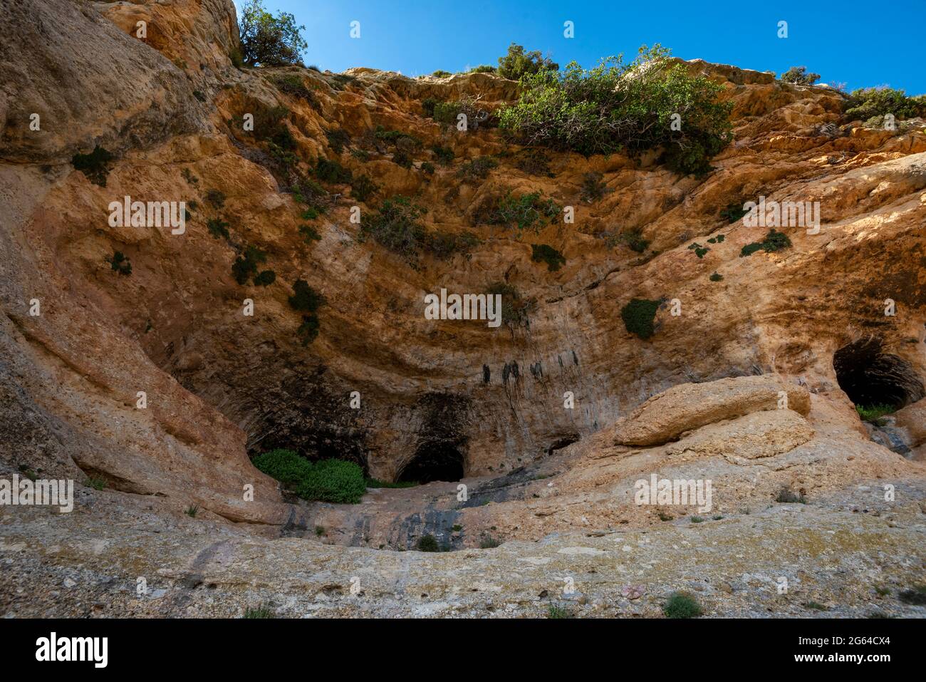 Cuevas de Zaen (Edad del Bronce), pueblo de Zaen, Campo de San Juan, Moratalla, Región de Murcia, España Foto de stock