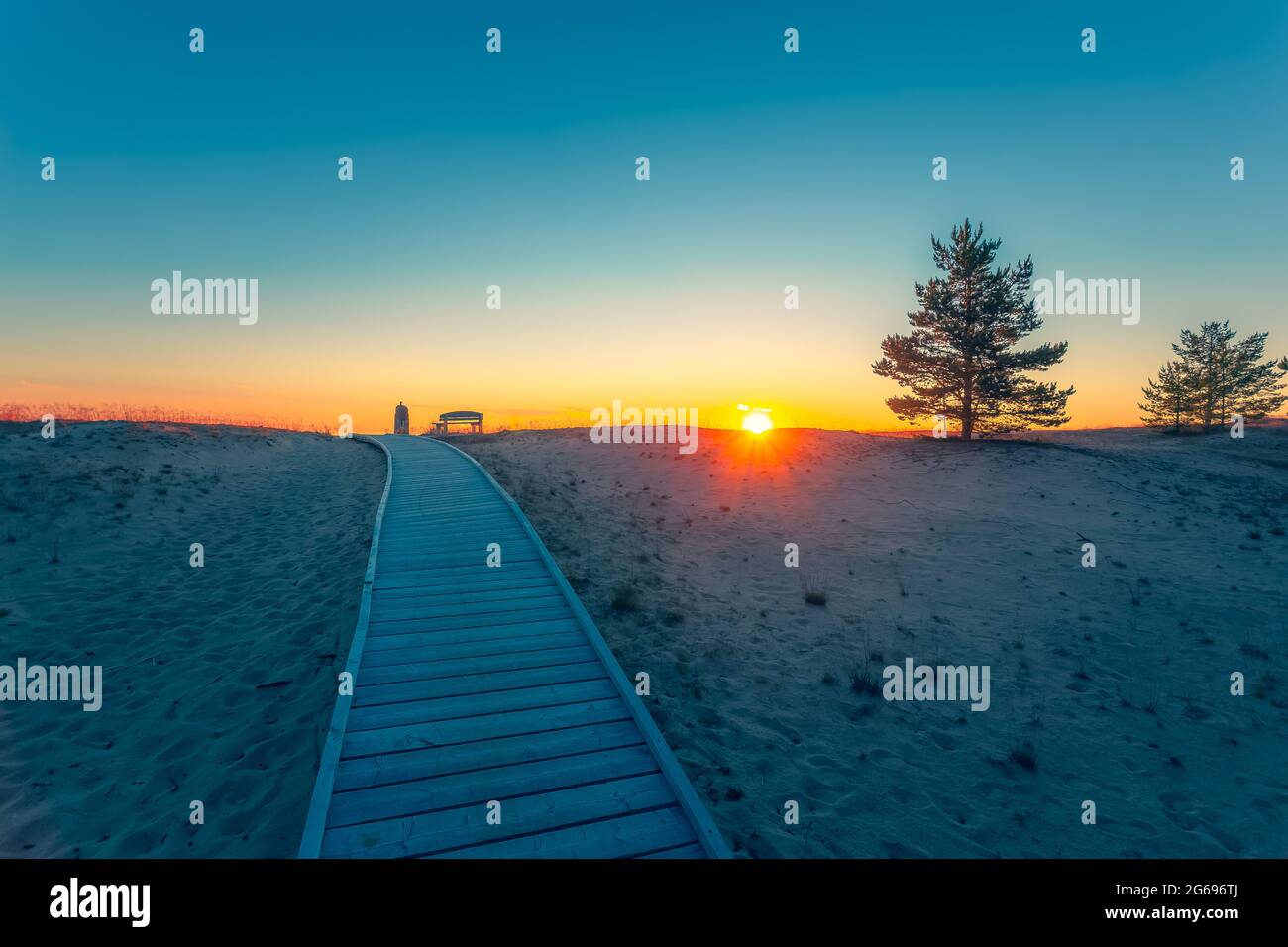 Categoría Paisajes Idioma Inglés Palabras clave (49) Puesta de sol, finlandia, fondo, fondos, bahía, playa, hermosa, belleza, azul, costa, color, da Fotografía de stock - Alamy Categoría Paisajes Idioma Inglés Palabras clave (49) Puesta de sol, finlandia, fondo, fondos, bahía, playa, hermosa, belleza, azul, costa, color, da Fotografía de stock - Alamy