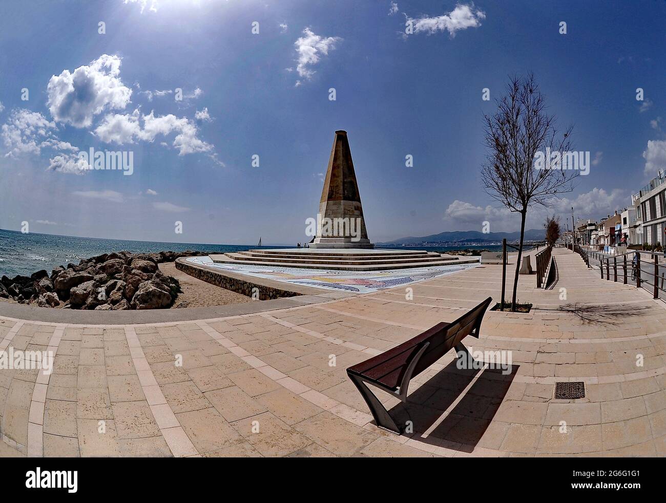 Paseo maritimo a El Molinar, Palma de Mallorca, foto fatta con fisheye Foto de stock