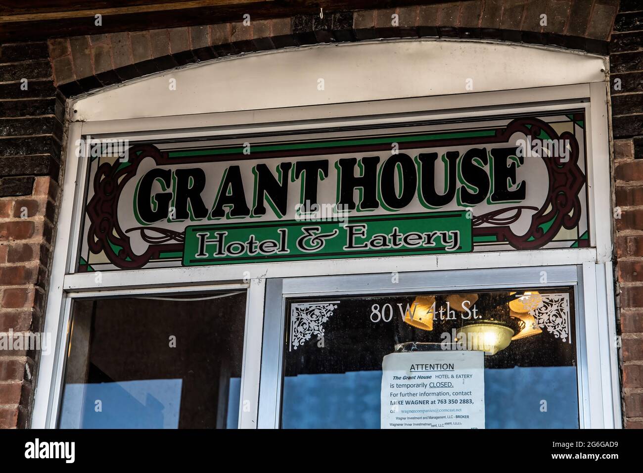 Grant House Hotel y señalización Eatery en Rush City, Minnesota