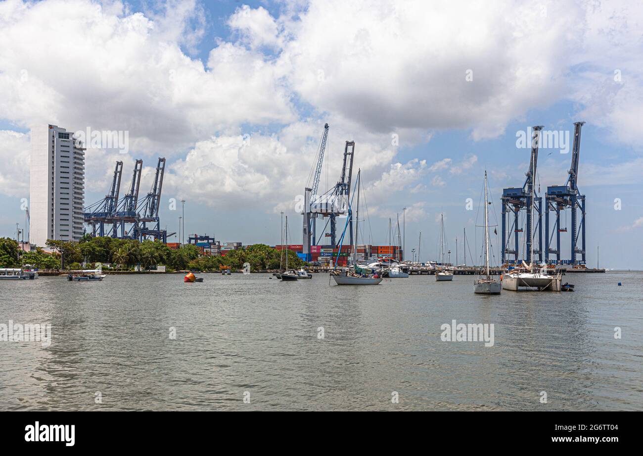 Comercio marítimo, Bahia de Manga, Cartagena de Indias, Colombia. Foto de stock