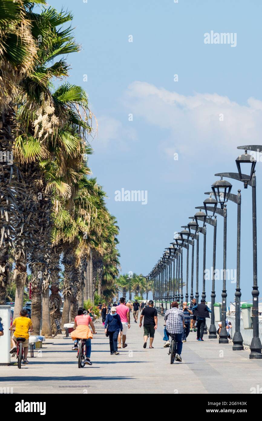 Corniche Ain al Maieh en Beirut, Líbano Foto de stock