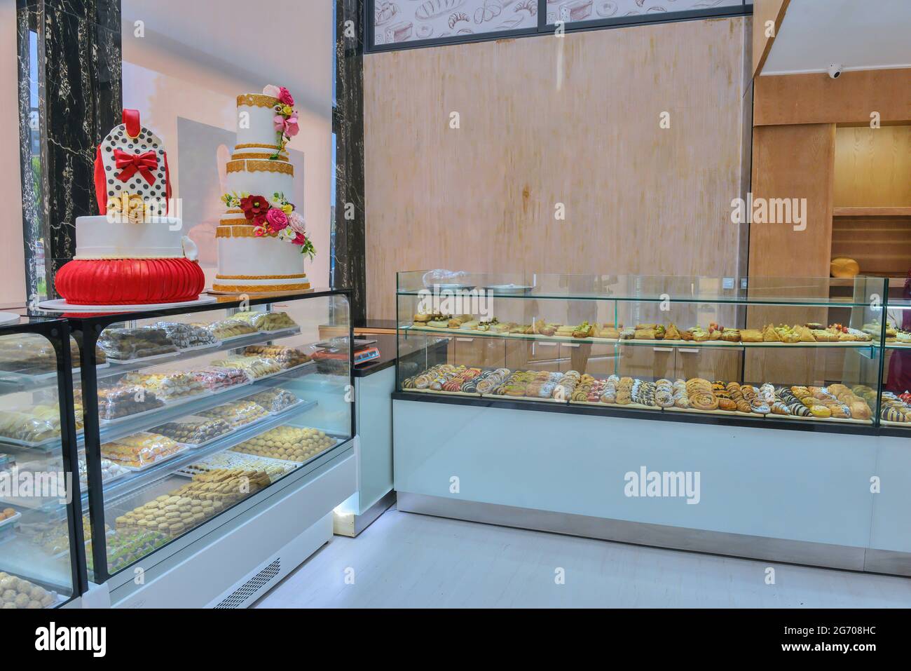 Mostrar en una torta de postre pastelería panadería tienda Fotografía de  stock - Alamy
