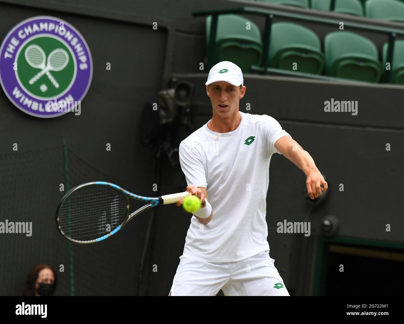 Londres, Reino Unido. 09th de julio de 2021. Campeonato Juvenil de Wimbledon de Londres Día 12 10/07/2021 Sascha Gueymard- Wayenburg (FRA) Crédito: Roger Parker/Alamy Live News Foto de stock