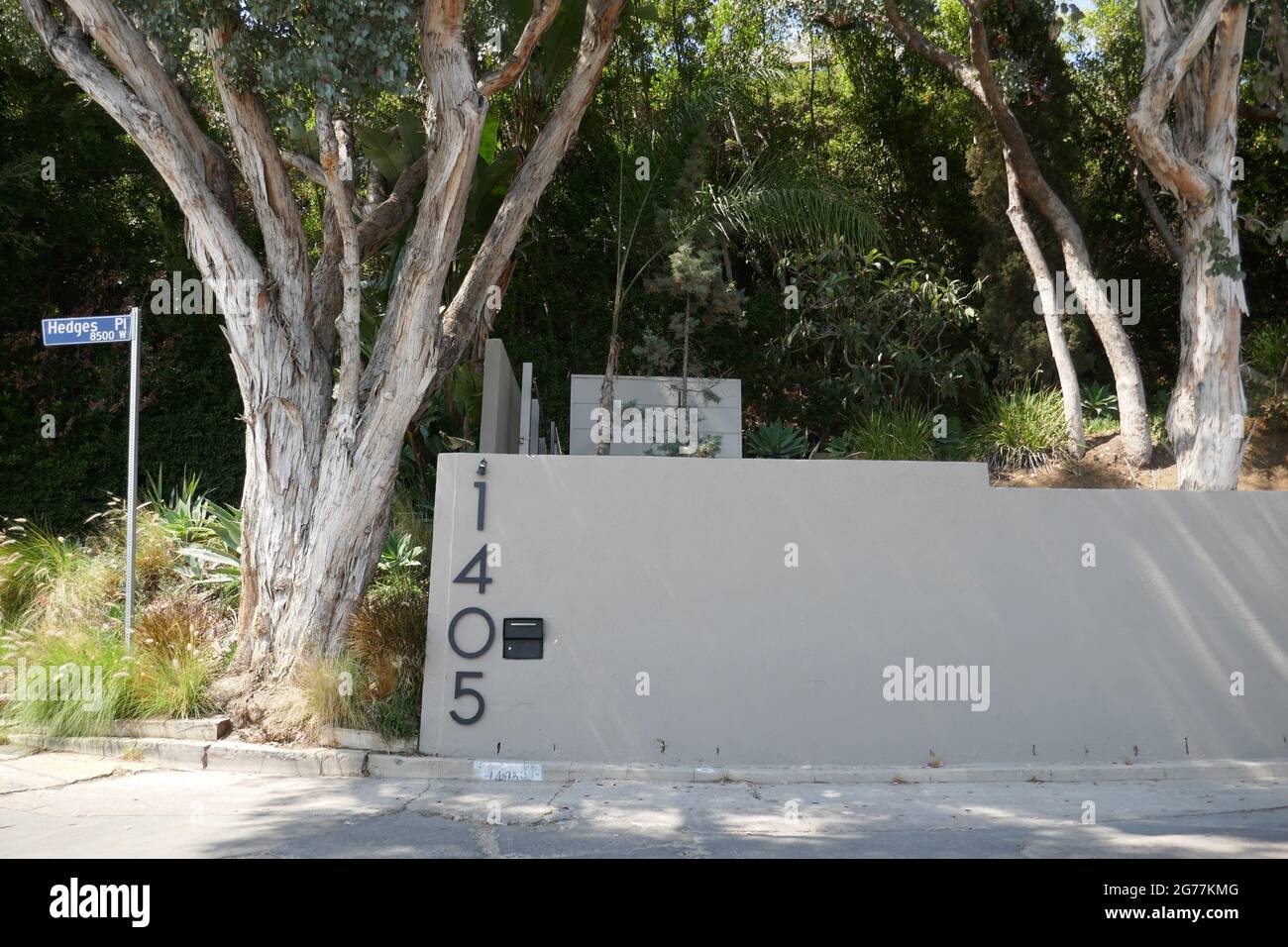 Los Ángeles, California, EE.UU. 11th de julio de 2021 Una visión general de la atmósfera de la actriz/directora Ida Lupino, antigua casa/casa en 1405 Miller Drive el 11 de julio de 2021 en Los Ángeles, California, EE.UU. Foto por Barry King/Alamy Foto de Stock Foto de stock