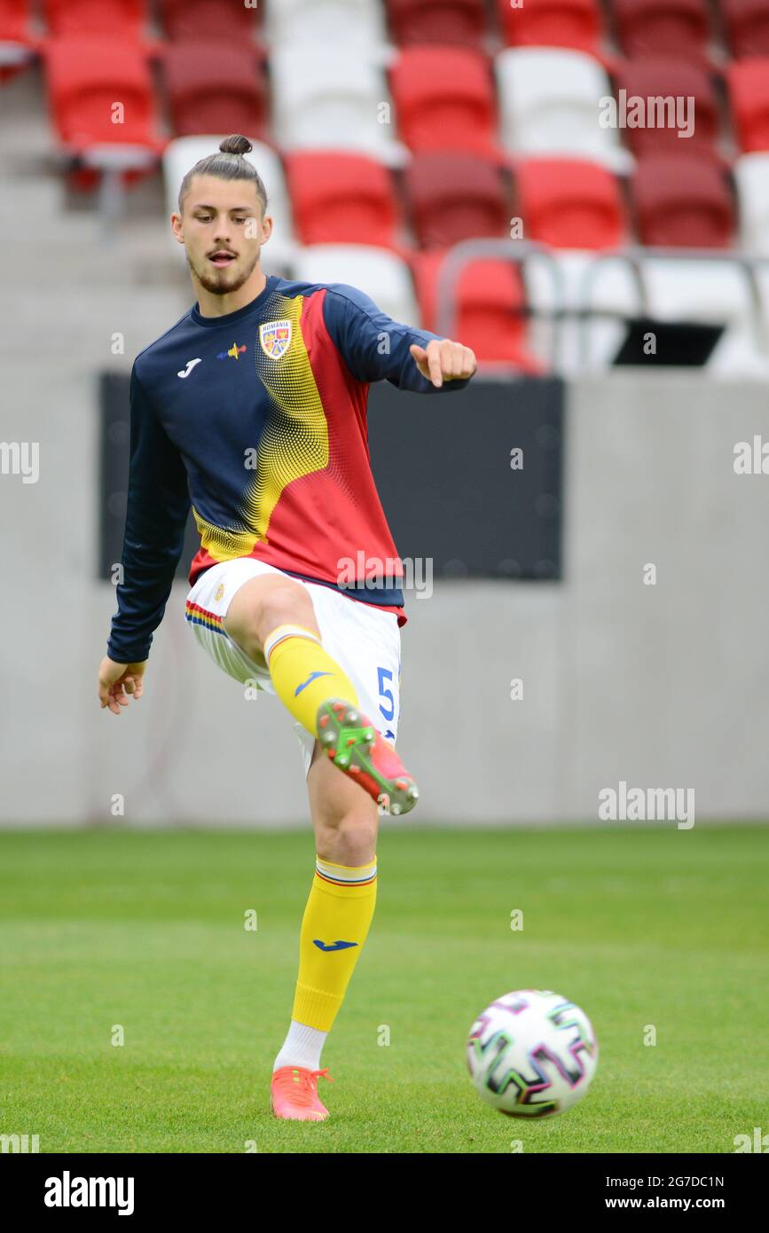 Radu dragusin equipo de fútbol de rumania fotografías e imágenes de ...