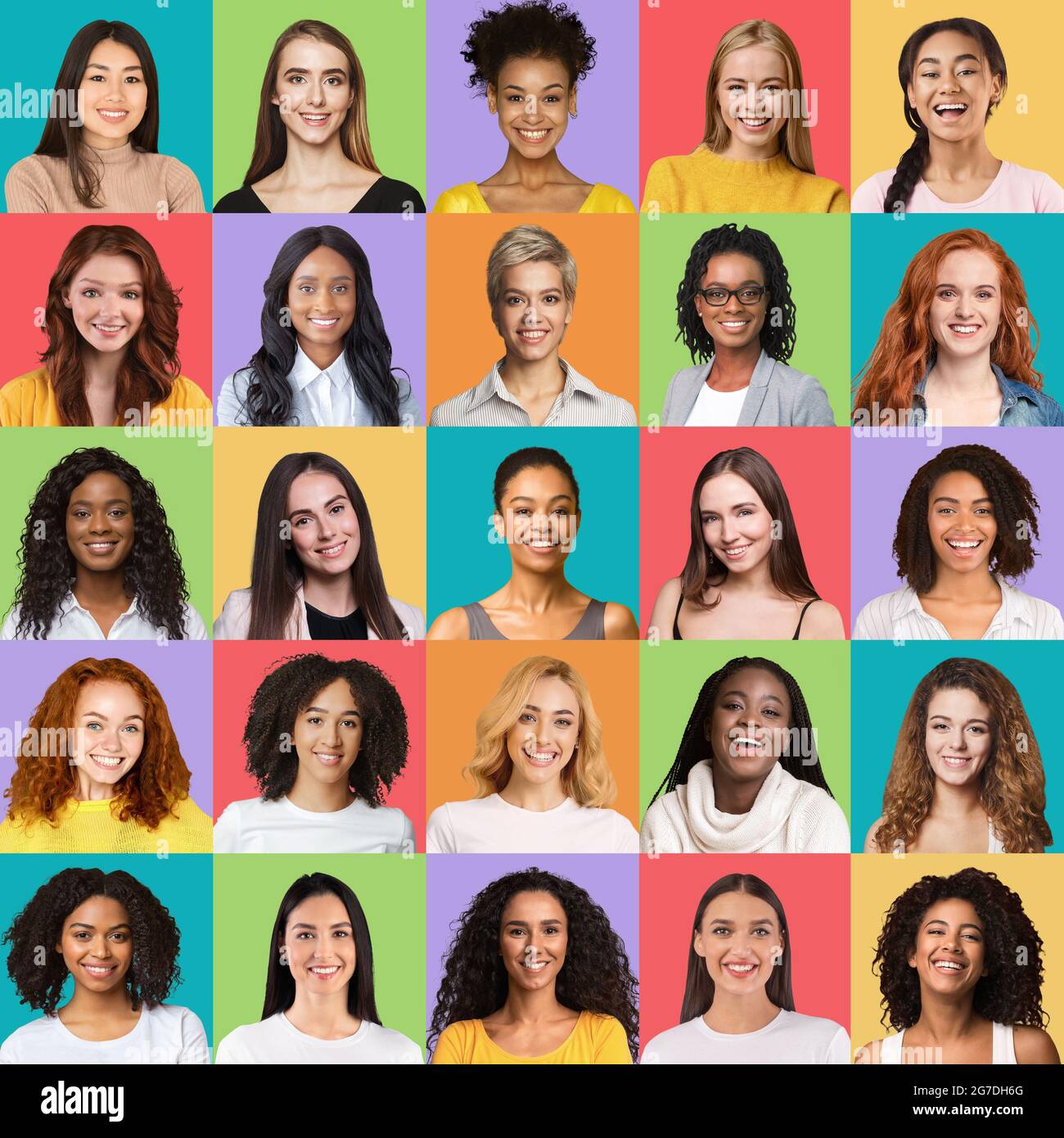 Hermosas señoras jóvenes sonriendo sobre fondos coloridos, conjunto de  fotos Fotografía de stock - Alamy