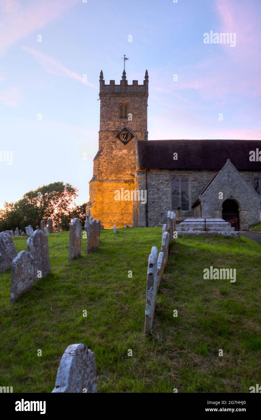 Iglesia de Todos los Santos, Godshill, Isla de Wight, Reino Unido Foto de stock