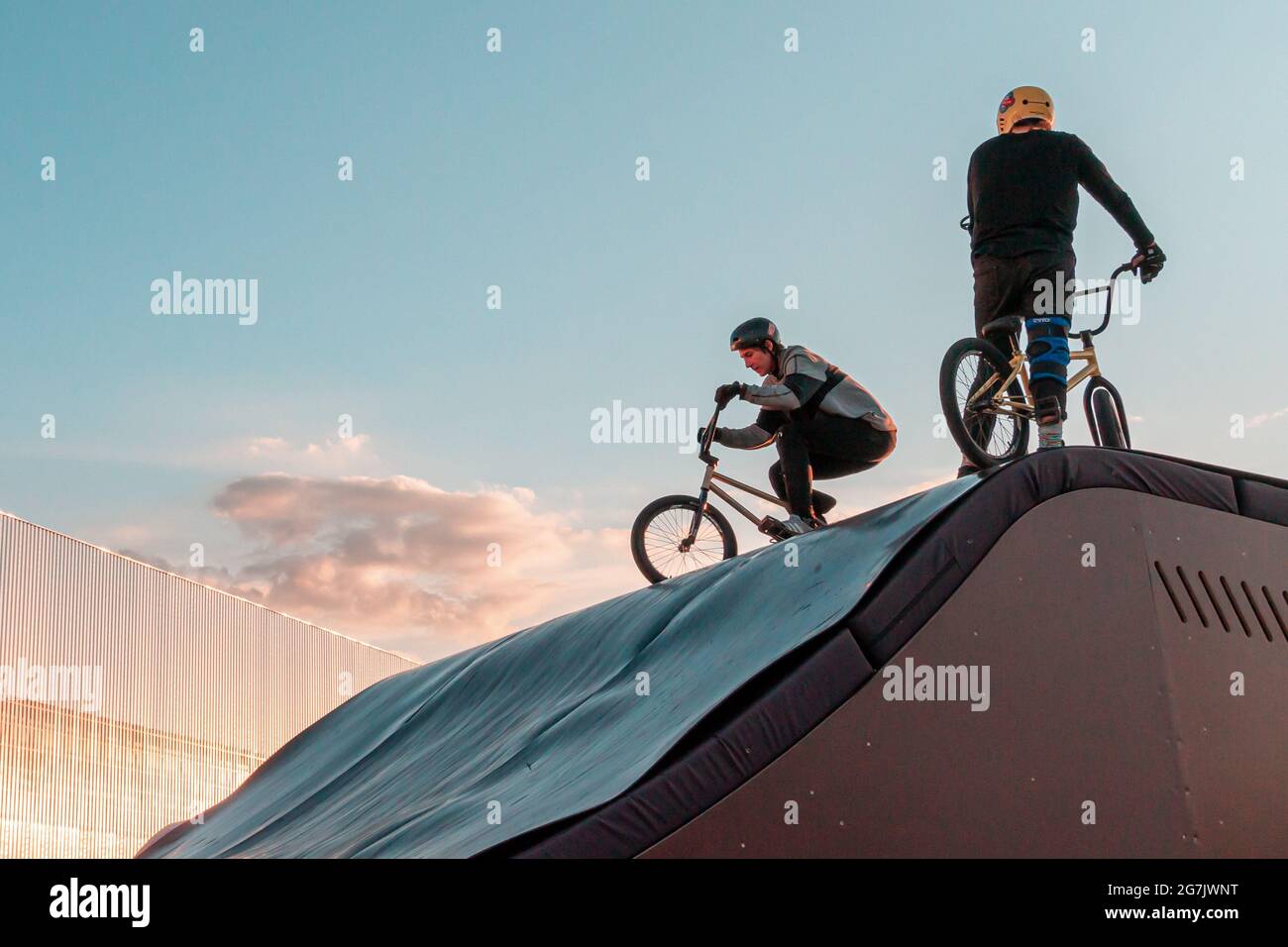 Bicicletas bmx fotografías e imágenes de alta resolución - Alamy