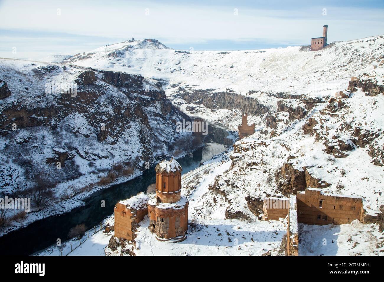 Ruinas de Ani, Ani es una ciudad Armenia medieval arruinada y deshabitada situada en la provincia turca de Kars Foto de stock