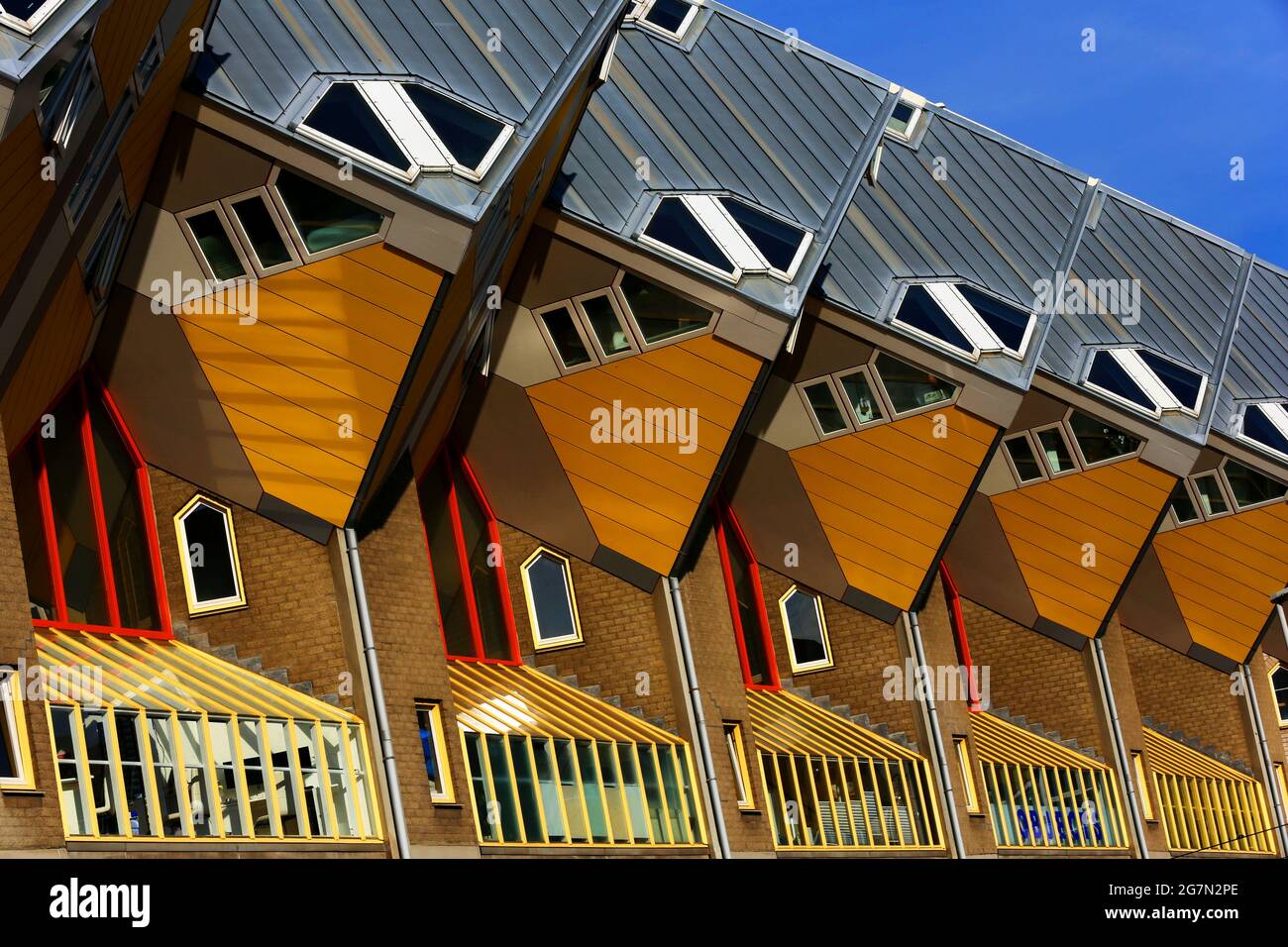 Niederlande, Holanda, moderne Architektur oder moderne Kunst die Cube Häuser von Rotterdam! Foto de stock