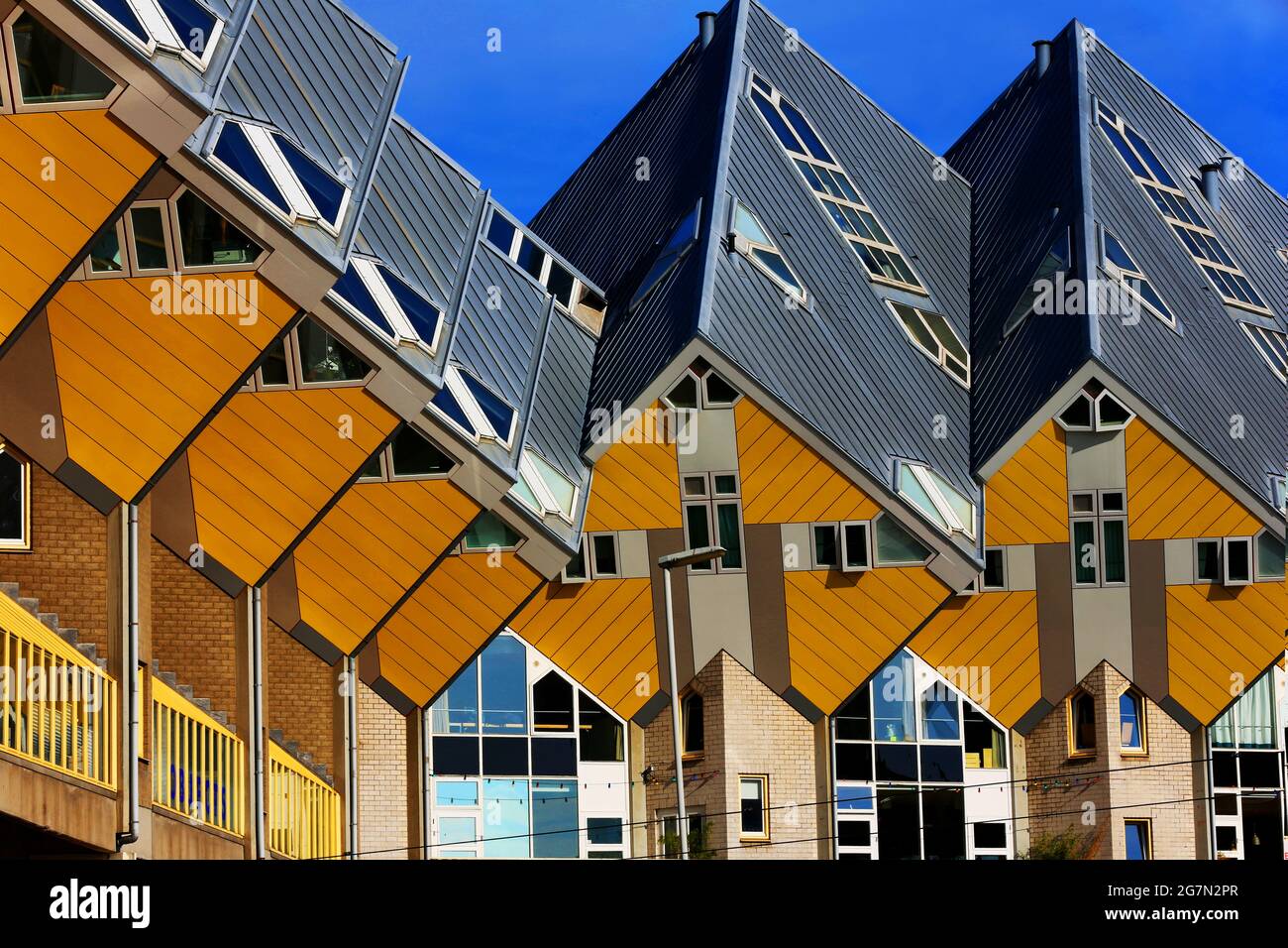 Niederlande, Holanda, moderne Architektur oder moderne Kunst die Cube Häuser von Rotterdam! Foto de stock