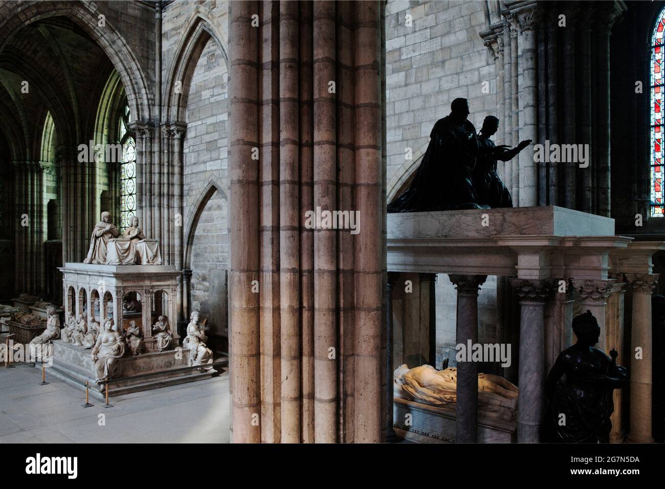 FRANCIA, SANTDENIS 93, TUMBA DE HENRI II Y CATALINA DE MEDICI EN